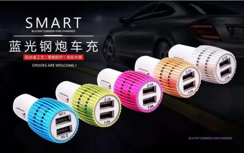 Gros coloré led chargeur de voiture USB 2 ports 5V 2.1A micro alimentation double adaptateur de voiture USB pour iPhone / Samsung / téléphones Android