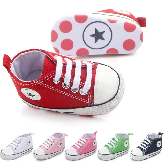 Nieuwe canvas klassieke sportschoenen pasgeboren jongens meisjes babyschoenen baby peuter zachte zool antislip babyschoenen