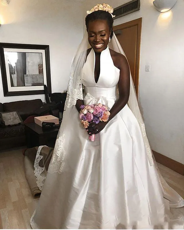 Proste Satin Sukienki ślubne 2018-2019 Wiosna Letnia Halter A Linia Suknie Ślubne South African Długość Piętro Wedding Vestidos Custom Made