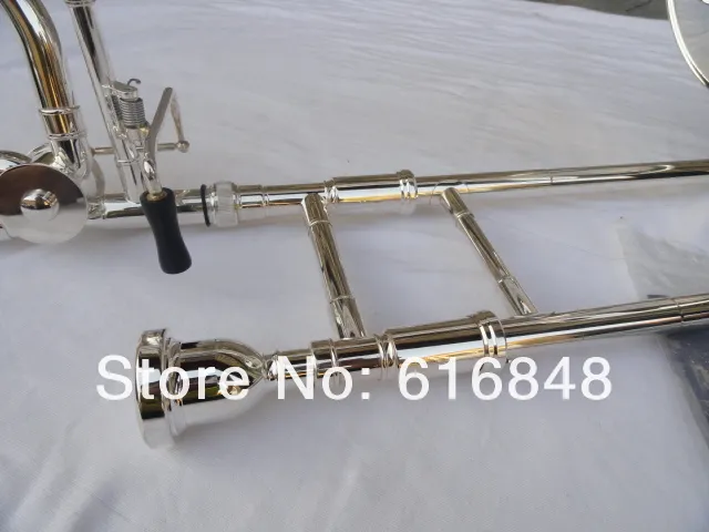 Bach 42BO Silver Plated Brand Buona qualità Bb / F Tone Sandhi Tenore Trombone Music Instrument gli studenti Spedizione gratuita