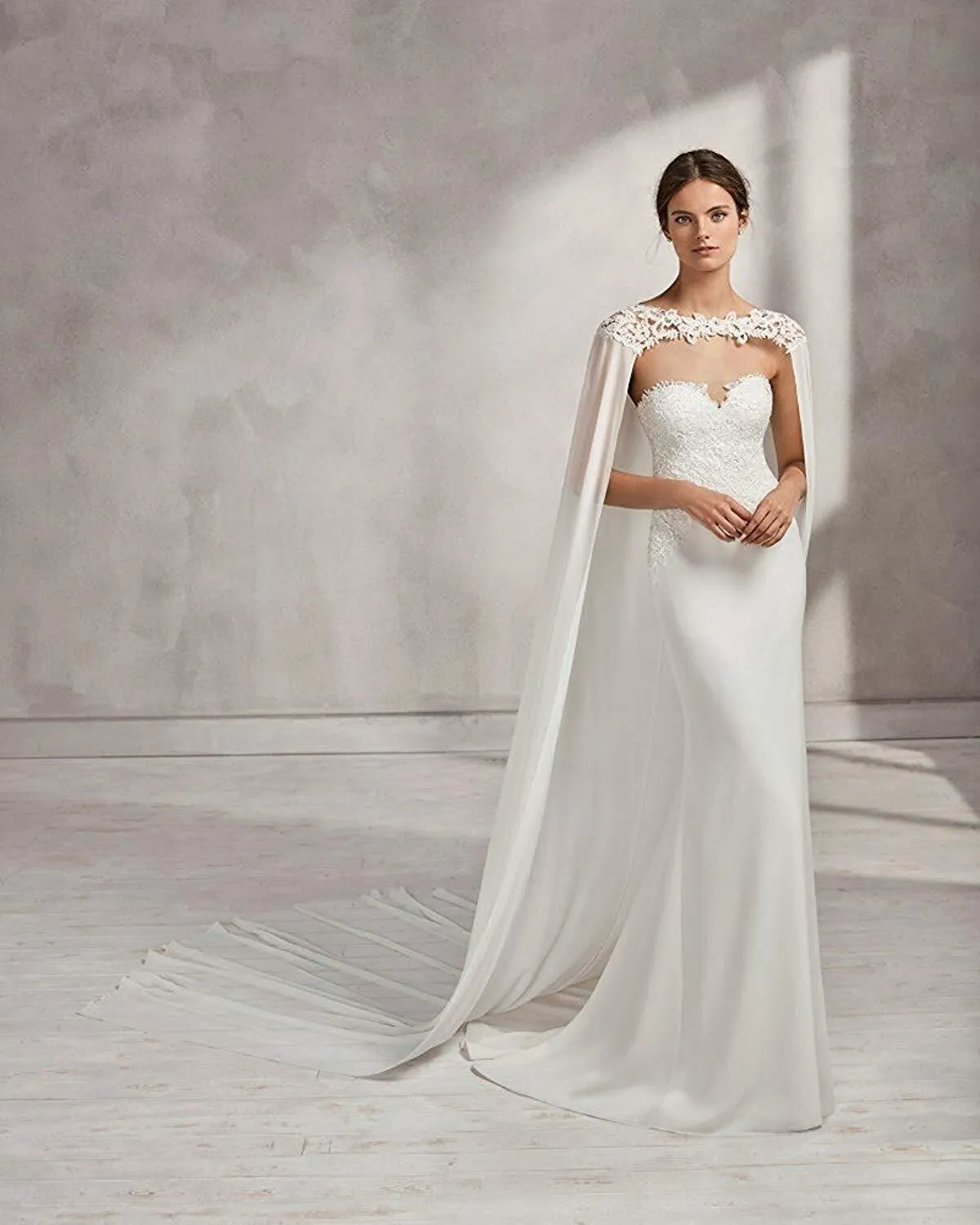 Long Chiffon Bridal Cape Wedding Veil Cloak Train Lace V-Neck Mermaid See-Through Cape Chapel Train Wedding Dress main image 4