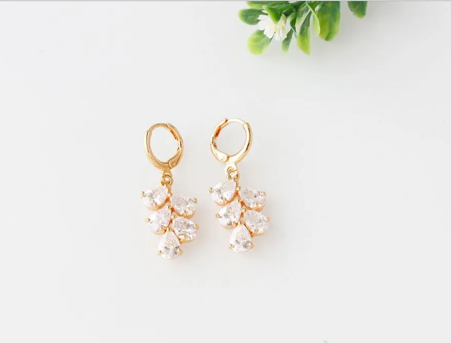 여자를위한 롱 다이아몬드 귀고리 여자 Earings 패션 보석 가게 2018 귀여운 귀 반지 선물 아이디어 귀걸이 유럽 스타일 새로운 뜨거운