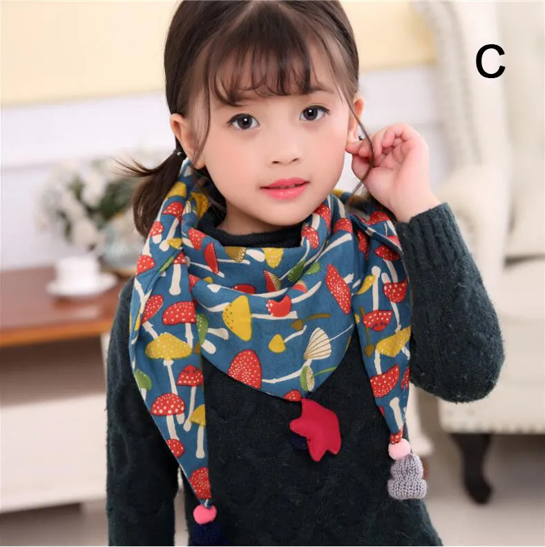 Wiosna Jesień Bawełna Dzieci Szalik Wygodne Dzieci Trójkąt Szalik Z Cute Gwiazda Wisiorek Boy Girl Neckerchief Multicolor