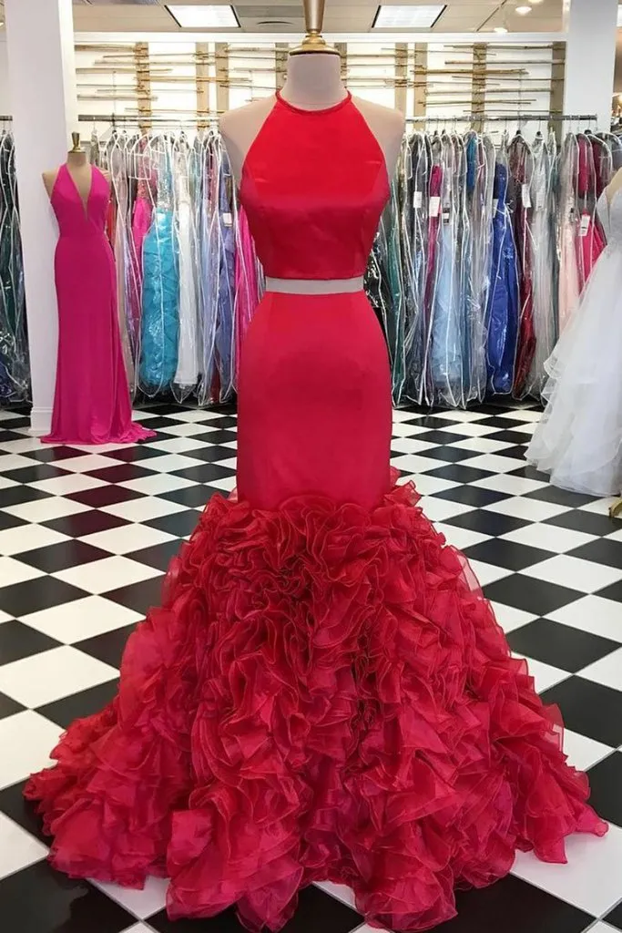 Rotes günstiges Meerjungfrau-Abschlussballkleid 2022, zweiteilig, Neckholder, rückenfrei, Satin, gerüscht, bodenlange Kleider, formelle Abendparty-Kleider für Frauen