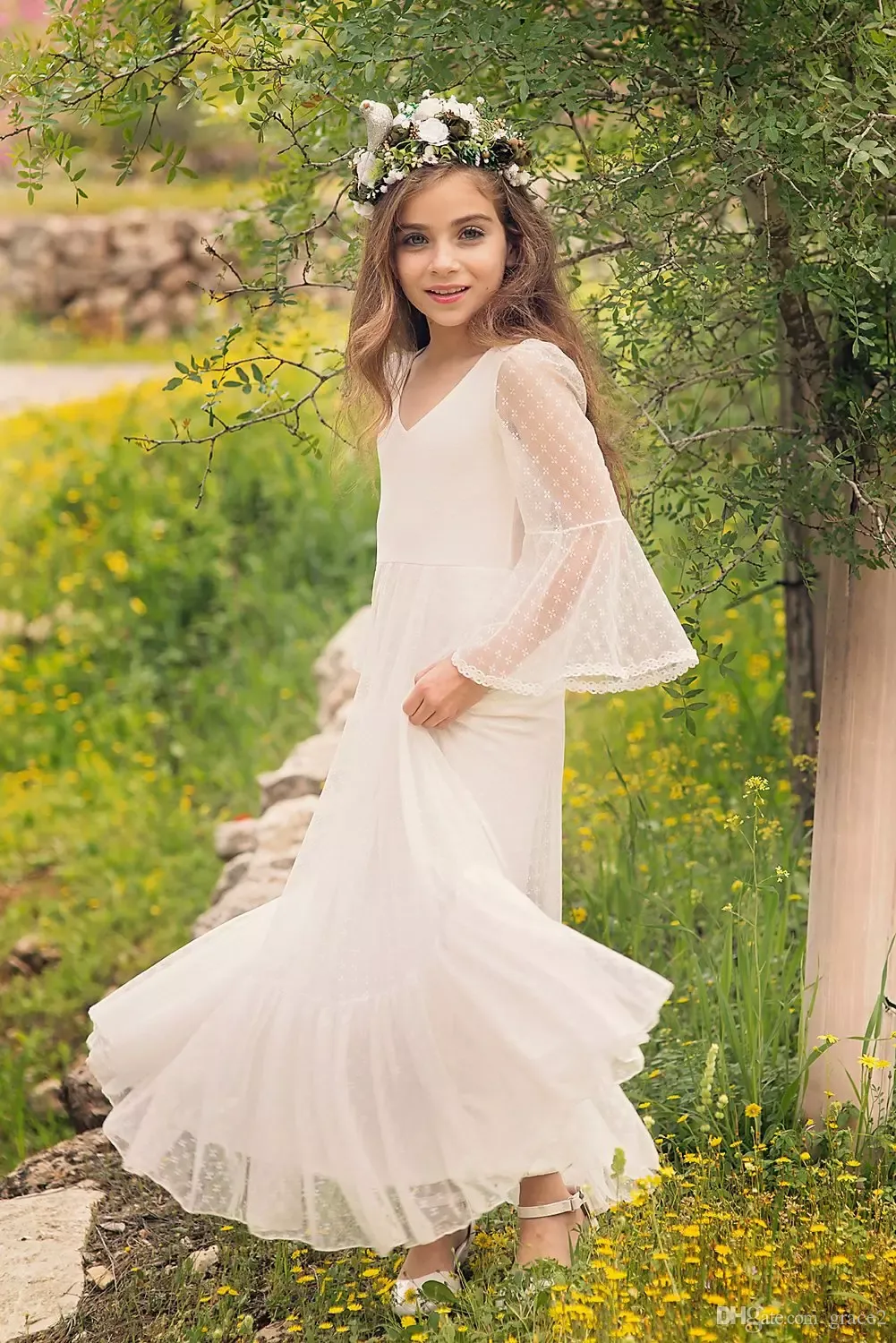 Primo abito di comunione ragazze 2019 Boho-chic Flower Girl Abites Maniche lunghe lunghezza bambini fatti personalizzati usura formale