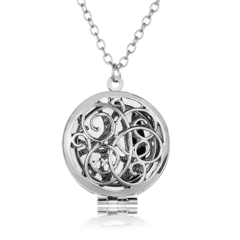 Filigree Hollow Aromatherapie Parfum Medaillon Essentiële Oliën Diffuser Ketting Medaillon Hanger Legering Hart Design Ketting Dames Sieraden