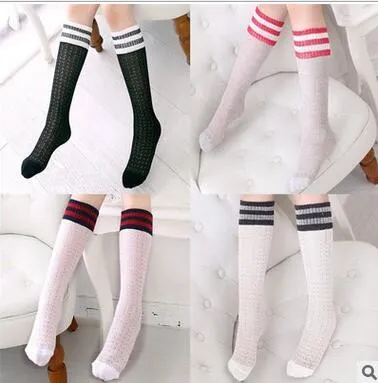 Enfants Genou Haute Chaussettes D'été Pour Filles Garçons Football Rayures Coton Sports Old School Blanc Chaussettes Skate Enfants Bébé Long Tube Jambe Chaud