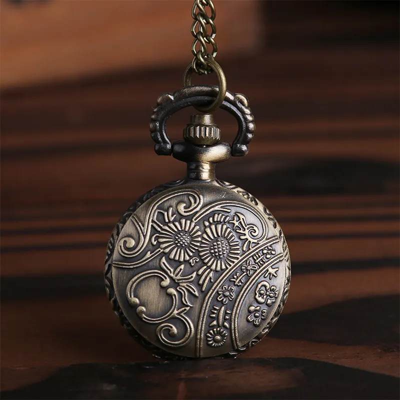 Wholesale Case Dia 2.5CM Pendant Chain Quartz Bronze Small Tower Watch Pocket Watch PW105