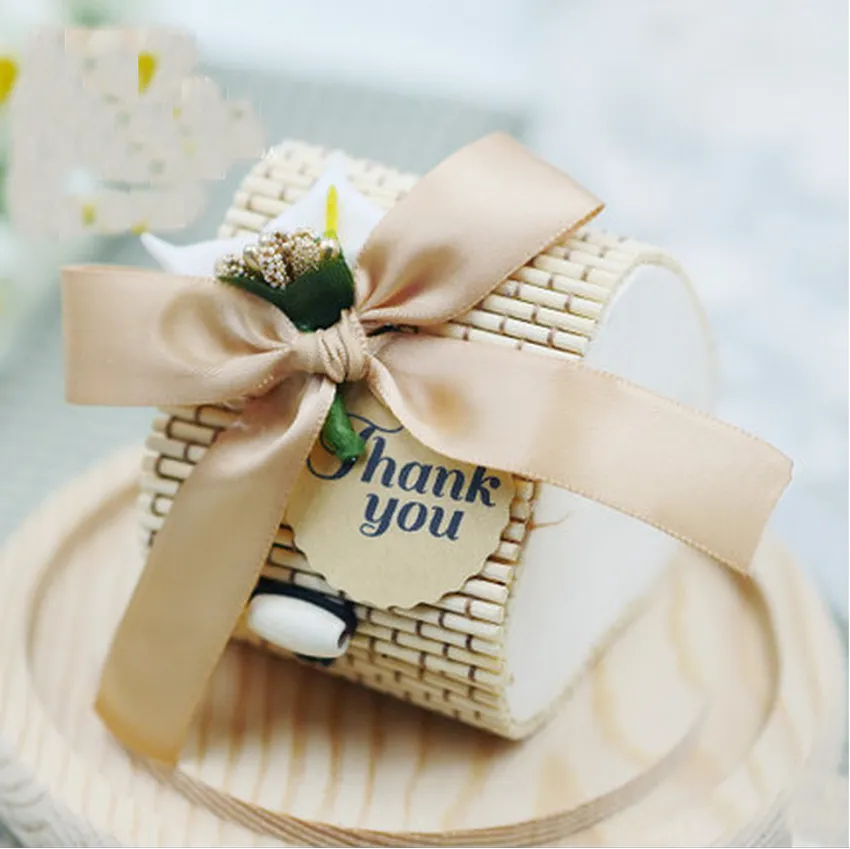 30st Creative Heart Shape Bamboo Wedding gynnar godislådor Bomboniera Party Present Box With Tags Flowers Bowknots1844044