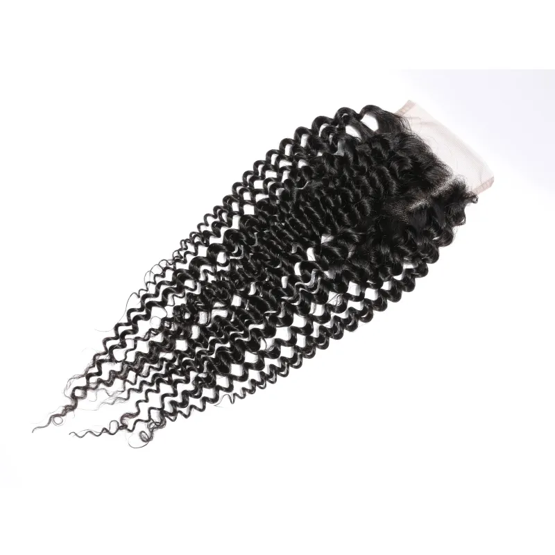 Brasilianska mänskliga hårbuntar med 4x4 spetsstängning Middle Free Three Part Kinky Curly 4stVirgin Hair Bunds With Stängningar