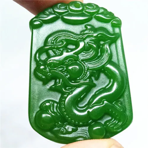 Doğal Yeşil Yeşim Kolye Kolye Muska Şanslı Ejderha Çin Zodyak Koleksiyonu Yaz Süsler Doğal Taş El Gravür