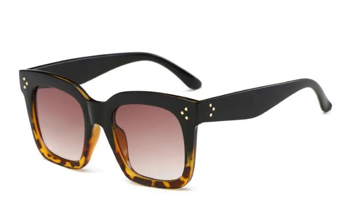 Brand Sunglasses Women Plastic Square Glasses Shades Male Black Eyewear Men Points Rivet Sun Glasses Oculos De Sol 5PCS