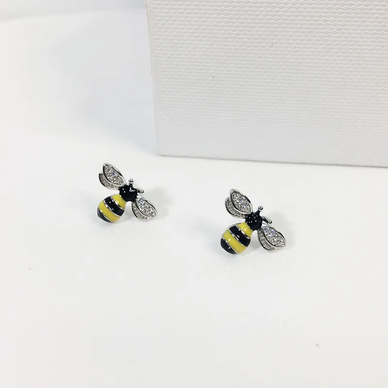 Neue Ankunfts-S925 Gelb Schwarz Biene Ohrringe Partei Schmuck Zubehör Cute Insect-Bolzen-Ohrringe für Frauen