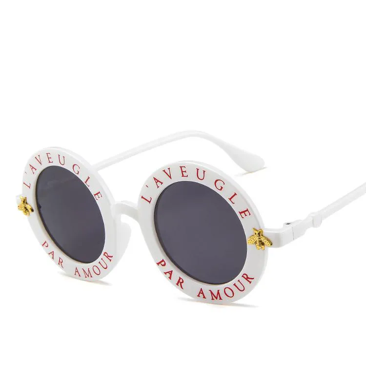 Gafas de sol redondas Letras inglesas Little Bee Gafas de sol Hombres Mujeres Gafas de marca Diseñador Moda Hombre Mujer envío gratis