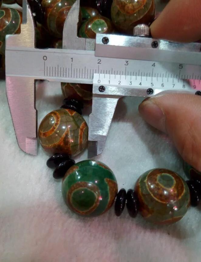 China Natuurlijke 20mm Tianzhu Jade Kralen Gratis Verzending B1