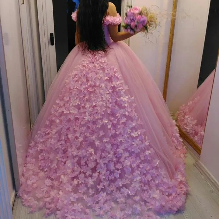 2019 rosa quinceanera klänningar prinsessa cinderella formell lång boll klänning prom klänningar av axel 3d blommig applique en11011