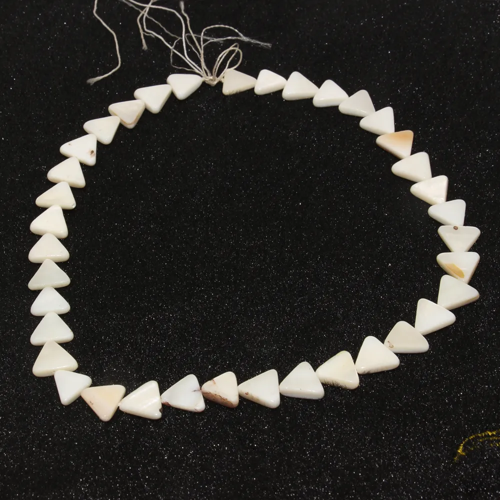 2018 Fashion Natural Shell Triangle Semi-Finished Freshwater Oyster Shell BeadDiy Jewelry Accessories