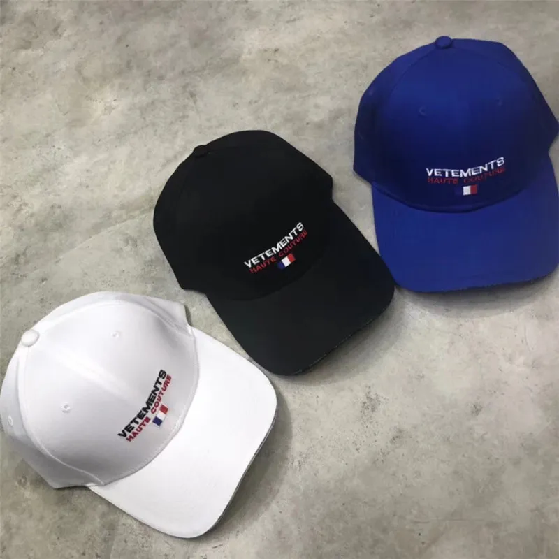 Vetements Women Men 1: 1 عالي الجودة اللون الأزرق الأسود الأسود ، France Flag Fashion Cap D18110601