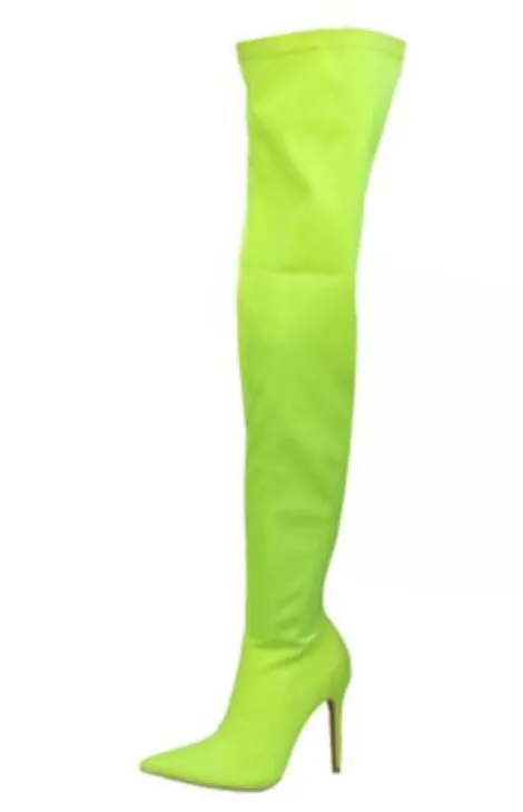 2018夏のキャンディーカラー女性ブーツスキニーブーティーシンヒール膝の上のハイブーツレディースパーティーの靴弾性布の戦利品女性