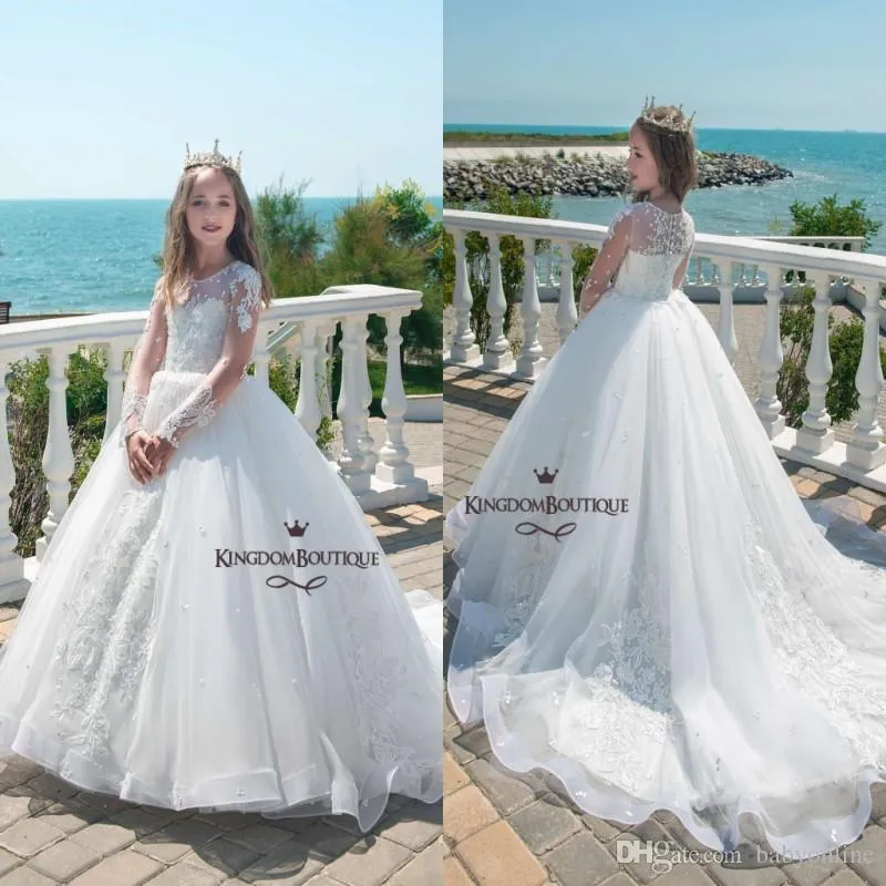 Holy White Princess Ball Gown Flower Girl Abiti Sheer Maniche lunghe Appliques Abiti da cerimonia per ragazze di lusso con perline Abiti da festa estivi