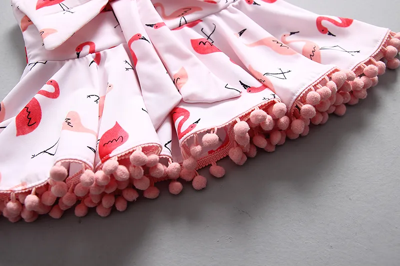 2018 Neonate 3 pezzi Set da bagno Flamingo Cartoon Costumi da bagno Costumi da bagno bambini Costumi da bagno Set Top Pantaloncini da sub con cappello