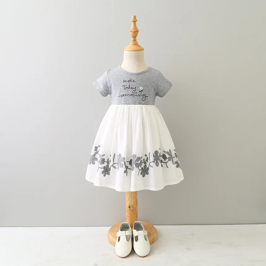赤ちゃん花刺繍ビーチドレス女の子の手紙の王女のドレス2018夏のブティック子供服2色C4111