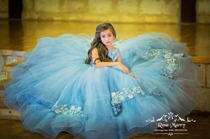 Belle Cendrillon Robe De Bal Filles Pageant Robes 2020 Bleu Clair Dentelle Applique Puffy Tulle Tout-Petits Adolescents Filles Pageant Robe Taille 8 10 12