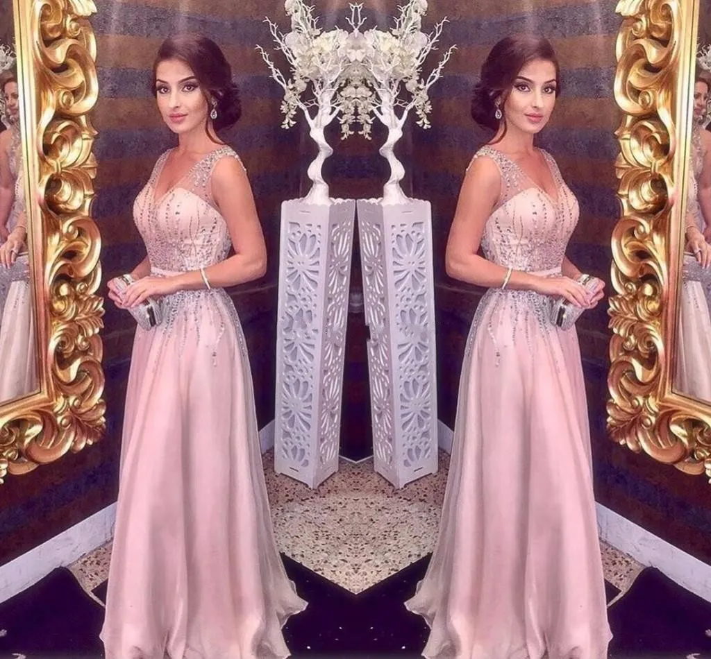2019 nouvelles robes de soirée rose blush sexy portent des perles de cristal en mousseline de soie spaghetti col en V illusion longue longueur de plancher plus la taille robes de soirée de bal