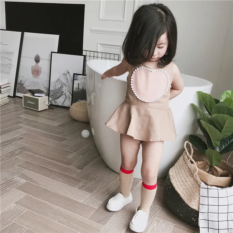 2018 Yaz Bebek Kız Romper Kolsuz Kalp Desen Romper Elbise Kız Tulumlar Toddler Giyim Çocuk Giysileri Kız Çocuk Giyim için