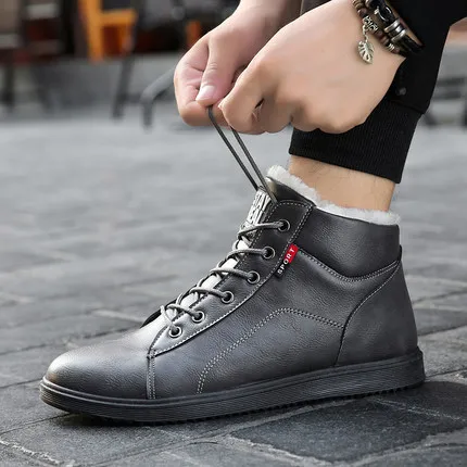 Winter Mens Leather Boots Shoes For Men With Plus Velvet Lining
