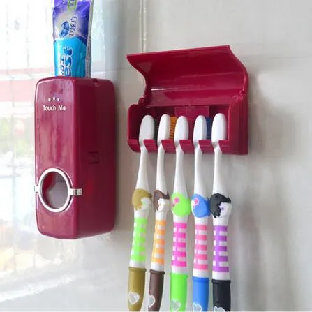 2016 Dispenser di dentifricio 5 Portaspazzolino Set Montaggio a parete Stand Spazzolino da denti Famiglia Accessori per il bagno Accessori di alta qualità