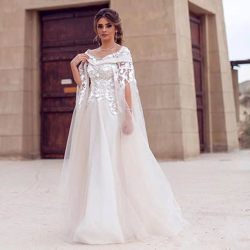 2018 Abiti da sposa arabi sauditi di lusso Appliques in tulle perlato Scoop con spalle scoperte Abiti da sposa stile maternità Dubai