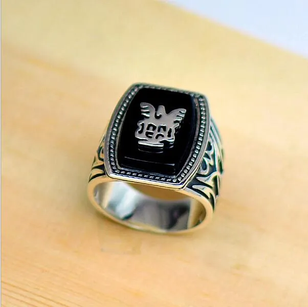 Punk Vintage Fashion Jewelry 18k Białe Złoto Nowa wersja pamiętników wampirów Jeremy Men Wedding Pierścień dla miłośników GI2836