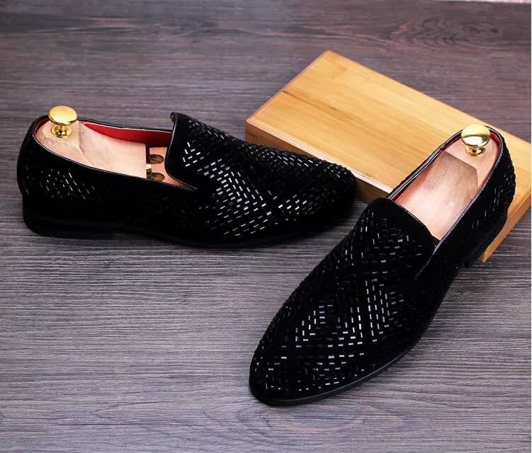 Yeni stil Avrupalı ​​erkek elbise ayakkabıları ayakları ayakları ayak seti burgu erkek loafers nefes alabilir sivri deri ayakkabılar moda parti düğün g55