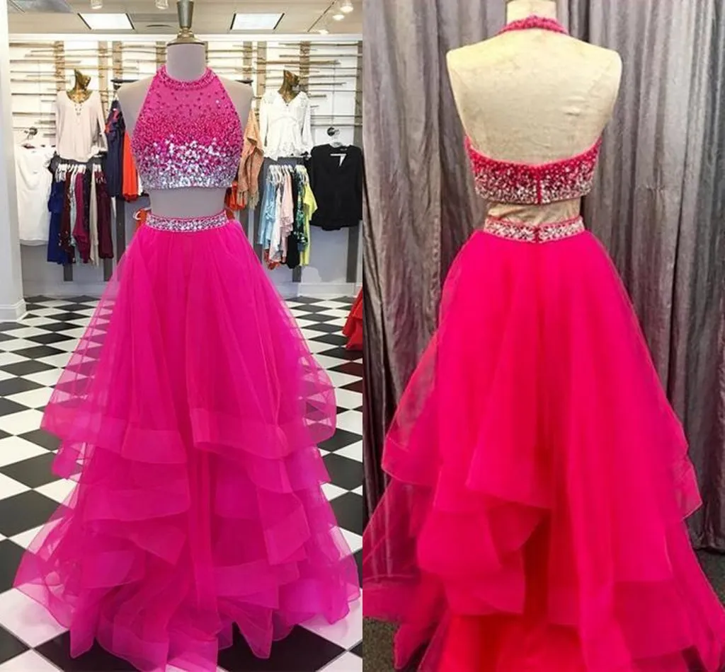 Çarpıcı Sıcak Pembe 2 Parça Balo Abiye Örgün Törenlerinde Keyhole Geri Rhinestones Halter Sheer Boyun Tül Ruffles Uzun Ucuz 2019