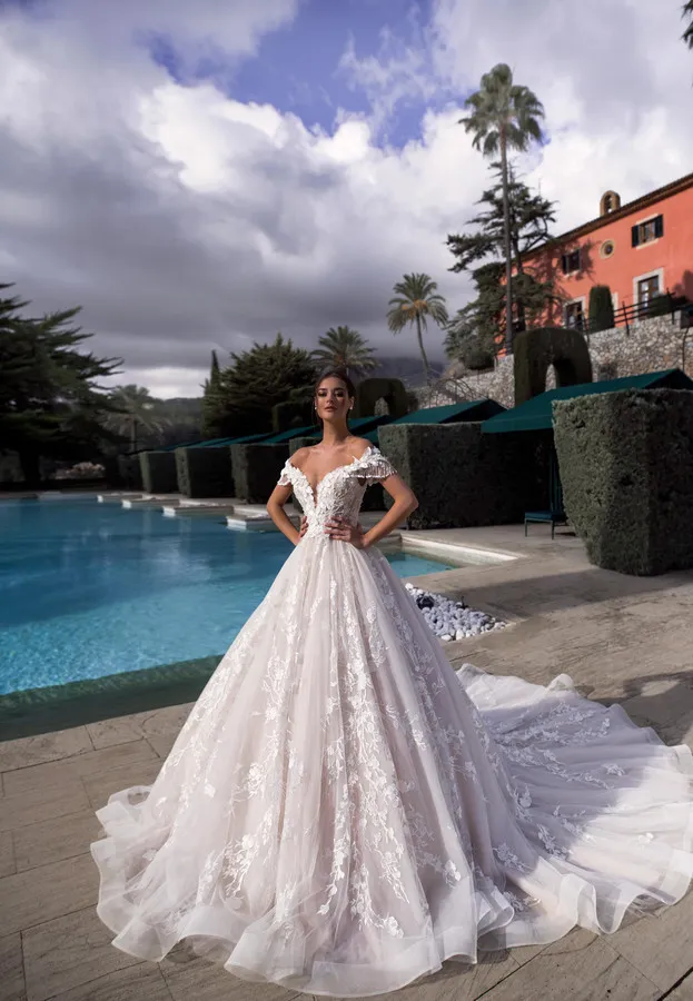beach bridal dresses 2019 ZAPAKASA Women Grey Beaded A Line Plus Size Long Mother of the Bride Dress  V-Neck Chiffon Half Sleeves Prom Dress main image 1