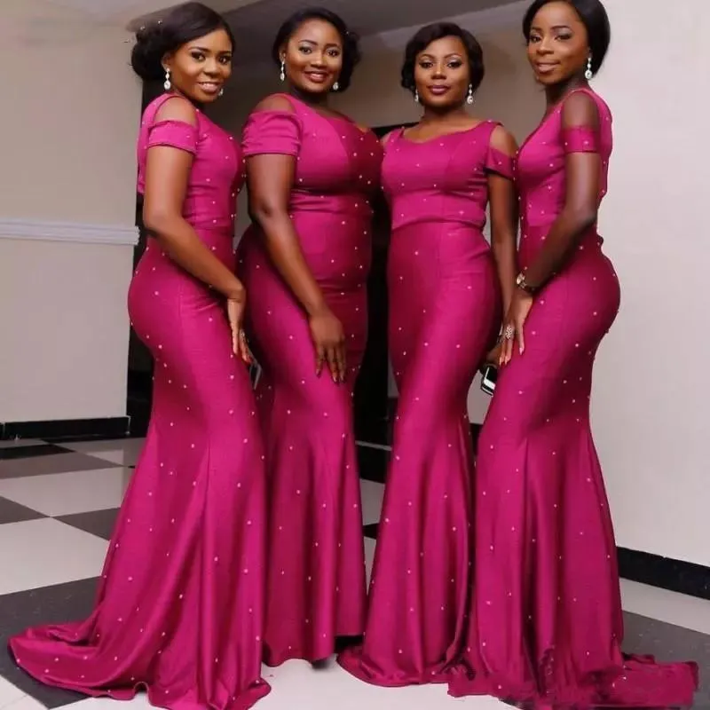 2019 Nowy Fuksja Druhesma Suknie Off Ramię Długie na Wesela Goście Dress Satin Mermaid Perły Nigeria African Maid of Honor Suknie