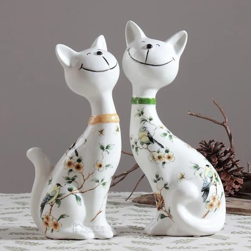 家の装飾のための置物装飾樹脂猫像ヨーロッパの創造的な結婚式の贈り物 
