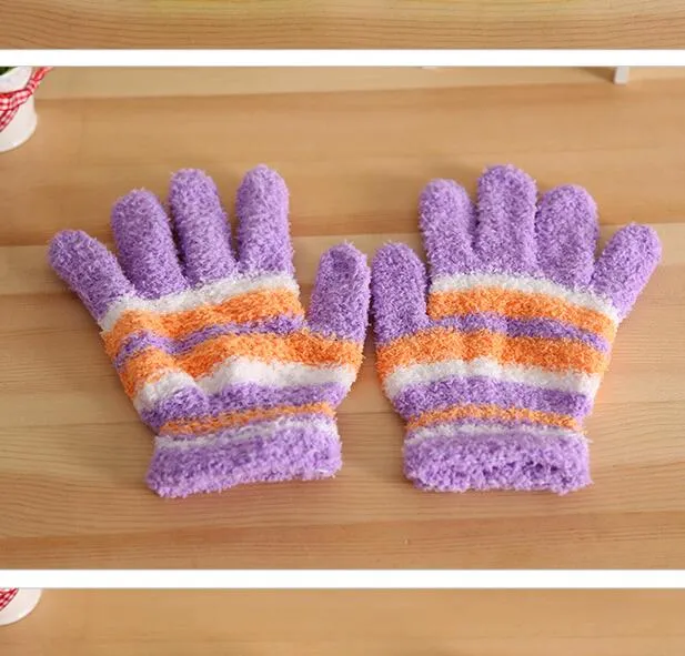 Coral Fleece Warm Handschoenen Kinderen Winter Warme Vinger Handschoenen Baby Vijf Vingers Warme Handschoenen Wittingen Kleurrijke Streep Wanten voor 2-5 jaar Kinderen