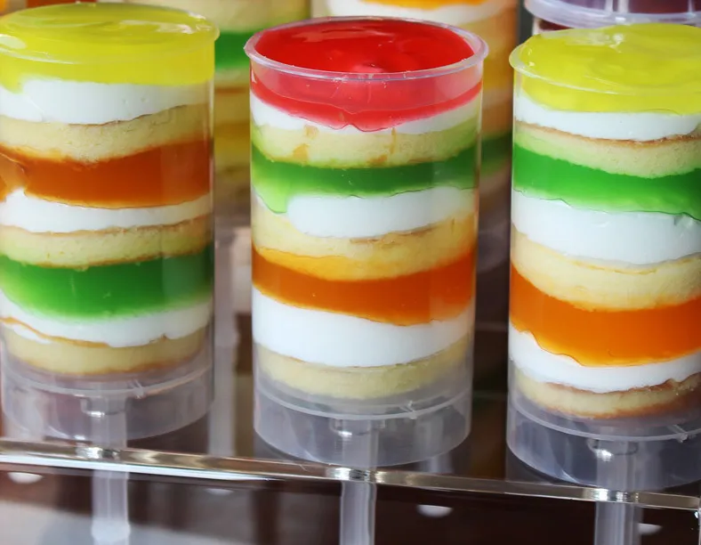 Los más nuevos contenedores push pop para pasteles adicto a la cocción bareware claro pushup cake pop shooter push pops contenedores de plástico hh71117