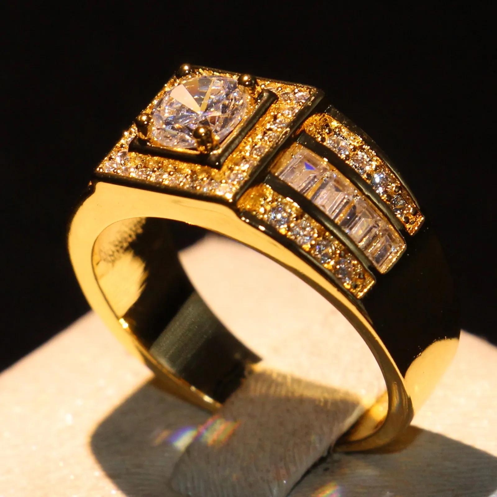 Superbes bijoux de luxe faits à la main originaux 10KT or jaune rempli rond topaze blanche CZ diamant pierres précieuses hommes bague de mariage For292l