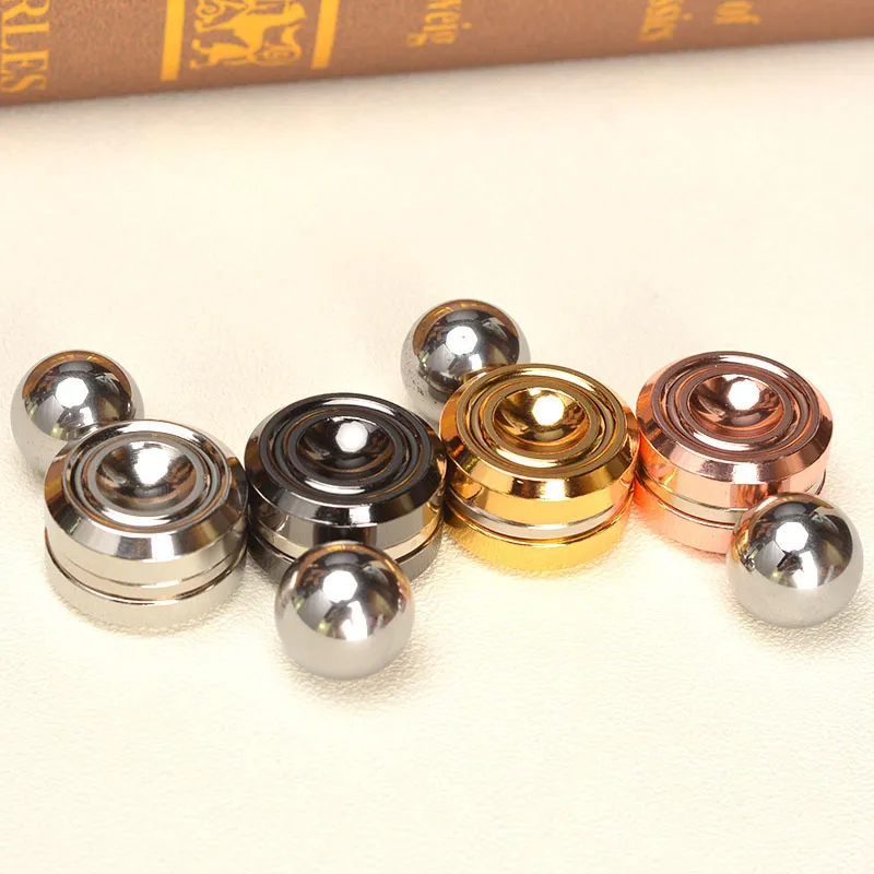 人工衛星Topspinnertoy Magnet fingertip Yoyo Ball Mini Metal Finger Yoyo Electropllating Puzzle Toys Magic Yoyo4440203