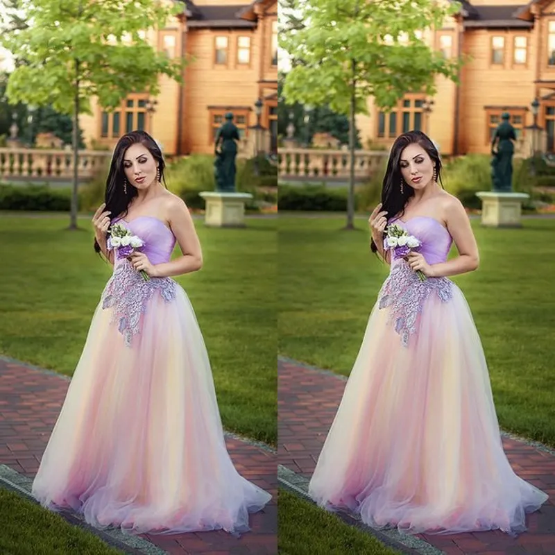2019 Plus Size Colorful Prom Dresses Sweetheart Bez Rękawów Blush Różowy Lavender Lilak Kolorowe Tulle Suknie Wieczorowe Koronkowe Aplikacje Custom Made