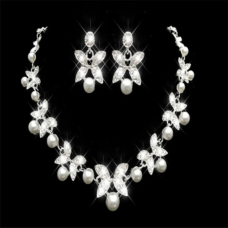 Billiga Rhinestone Faux Pearls Brud Smycken Satser Örhängen Halsband Kristall Bridal Prom Party Pageant Girls Wedding Accessories I lager