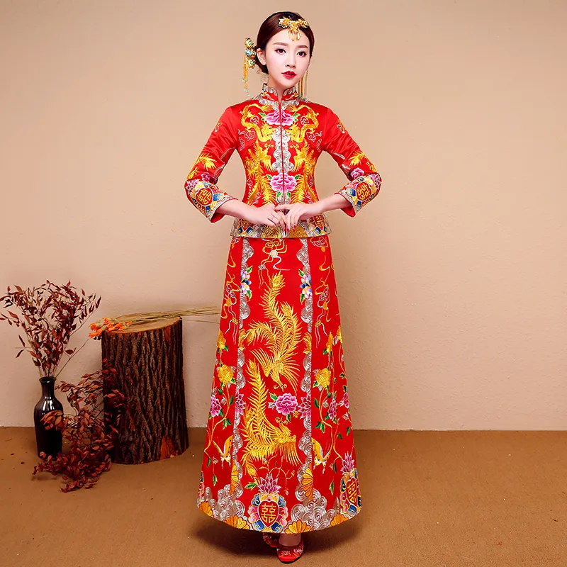 Ny röd traditionell kinesisk bröllopsklänning Qipao National Costume Womens Overseas Chinese Style Bride Brodery Cheongsam S-XXL