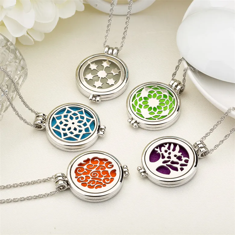 Tree of Life perfume diffuser necklaces Car Air Freshener 30mm Aromatherapy Essential Oil Diffuser Locket Vent Clip with 7 Refill Pads lumin