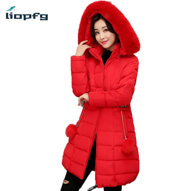 大型冬の女性の着用コットンコート、2017新しい中長い髪の襟と高品質の生地レッドコートパーカーWM533