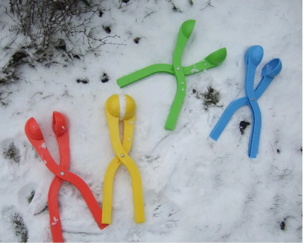 Creatore di palle di neve invernali Strumento stampi di sabbia Giocattolo bambini Leggero e compatto Lotta con palle di neve Strumento sport all'aria aperta Sport giocattolo