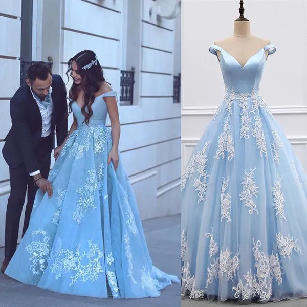 2019 Prachtige Light Sky Blue Prom Dresses A Line Diepe V-hals Off De Schouder Ivory Kant Applicaties Tule Avondjurken Formele Partij