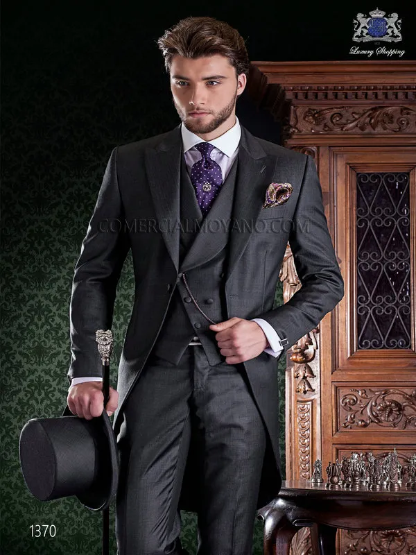 2018 Custom Gjorda Morning Style Groom Tuxedos Mörkgrå Bästa Man Groomsman Suit Mens Bröllopskläder Brudgummen Tailcoat (Jacka + Byxor + Vest)